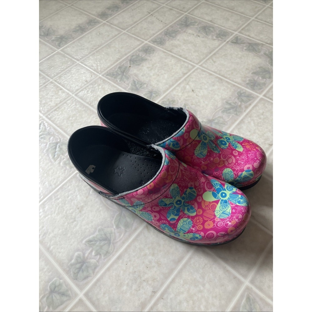 Dansko XP Pink Vintage Floral Print Professional Clogs Shoe Sz 39 size 8